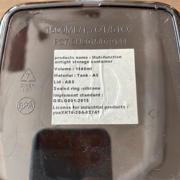 Nuovoware multi function air tight storage container 51oz - Picture 5 of 5